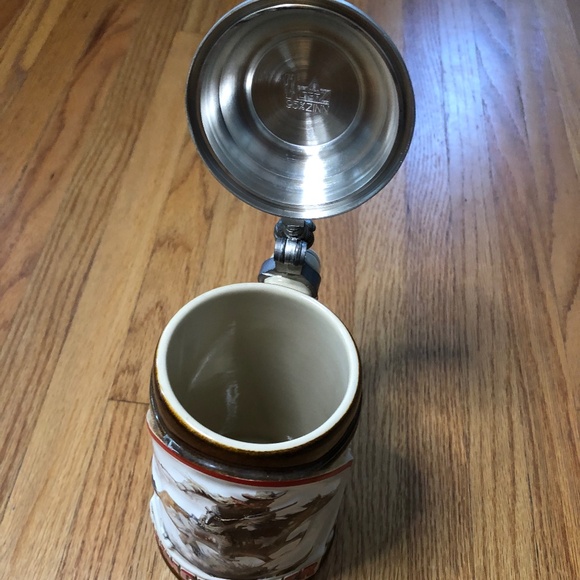 Genuine Limited Edition 1993 Winchester German Stein main image 5